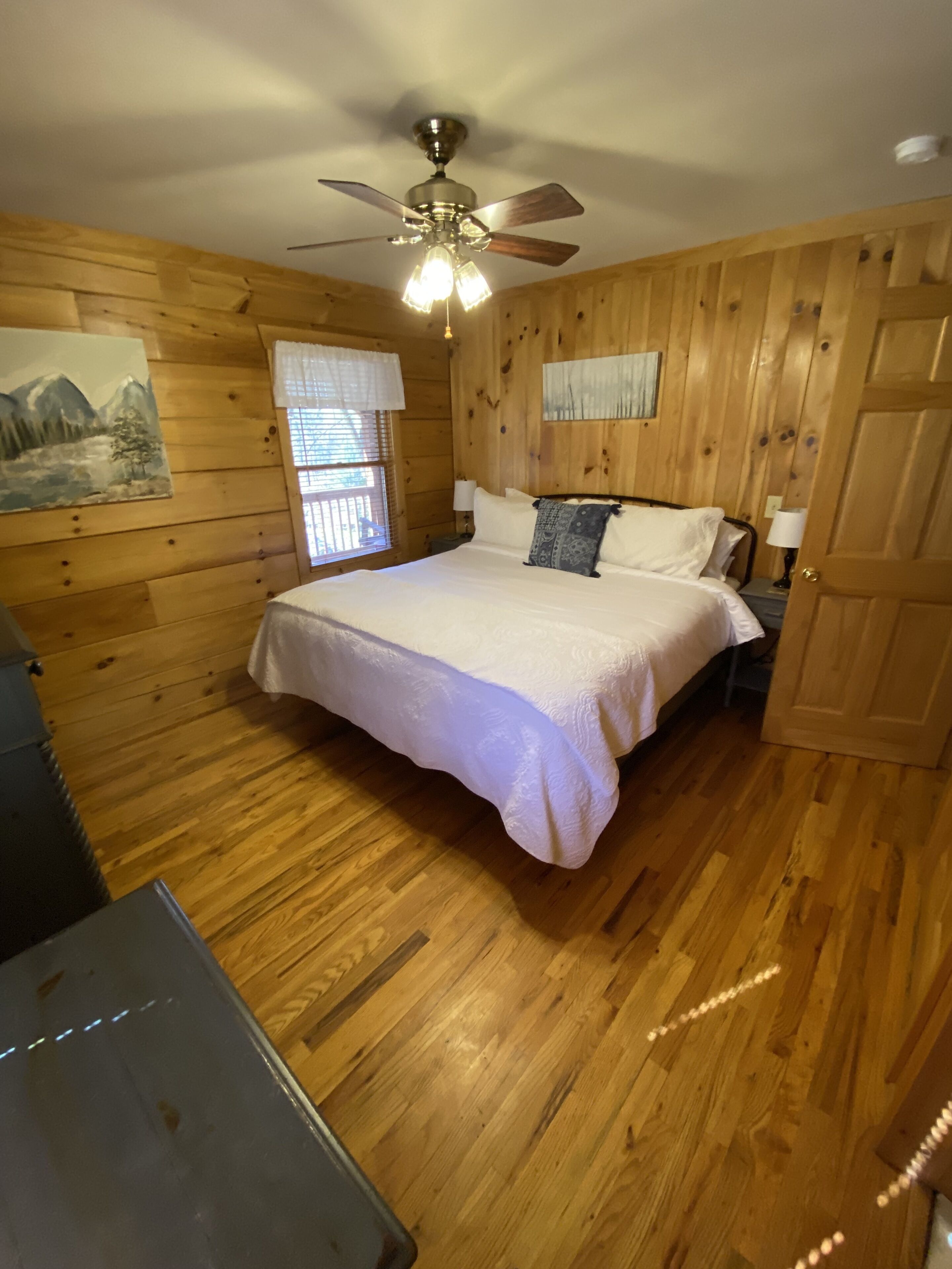 🐾 Bobcat Run - real log cabin! Minutes to Watauga Lake ⛵️💦🚤 and River 🐟