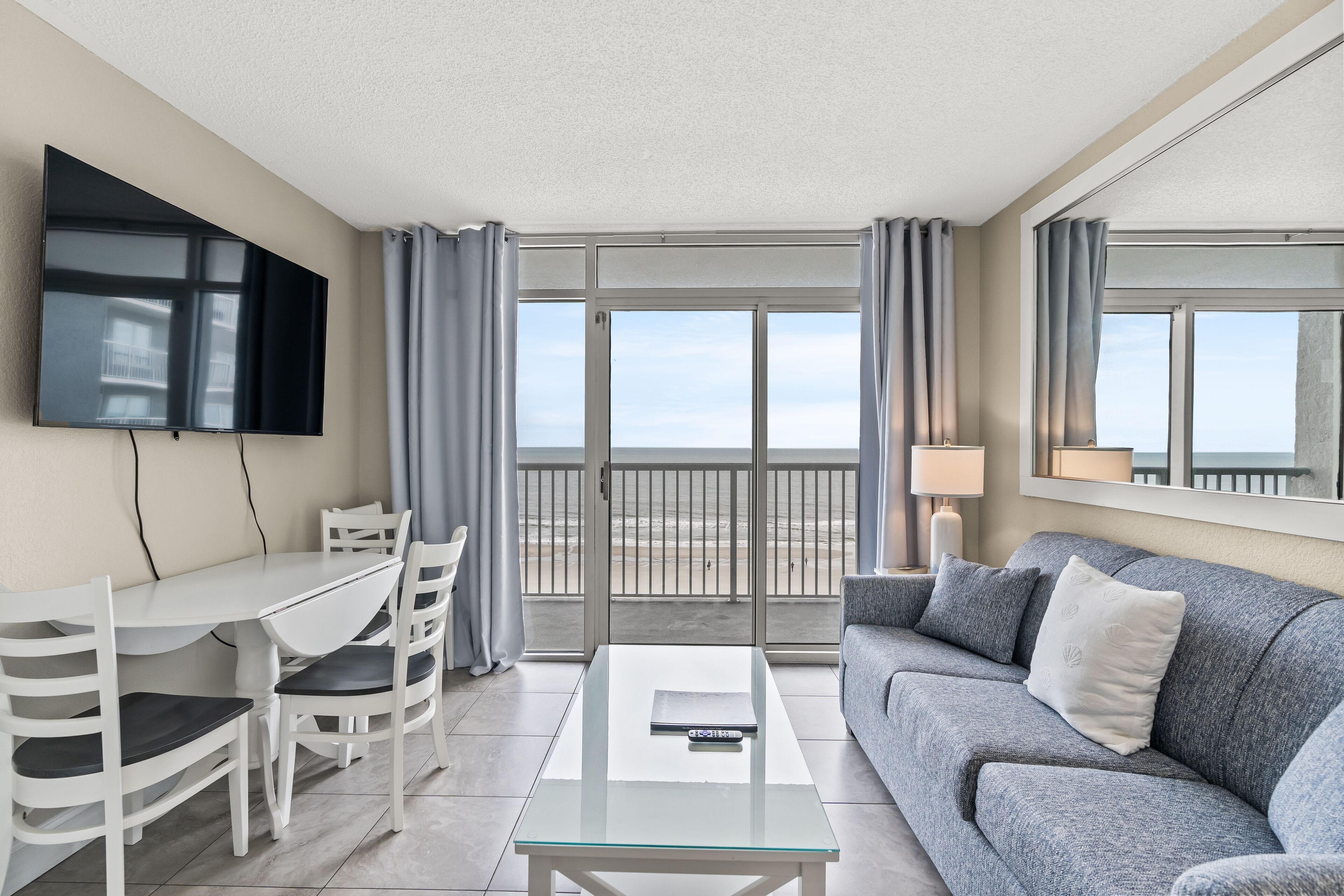Upgraded with an Ocean View - Seawatch South 812