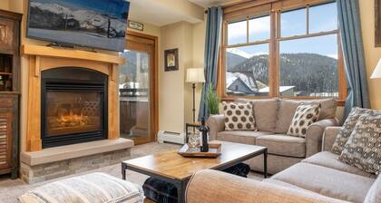 Zephyr Mountain Lodge 1420 Ski-In/Ski-out Winter Park Resort base