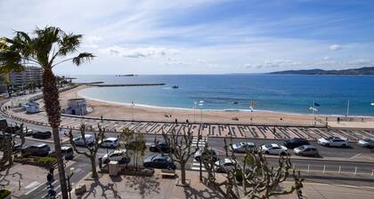 Superbe Appartement, vue imprenable panoramique sur mer et plage