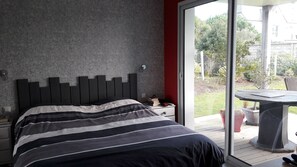 4 bedrooms, WiFi