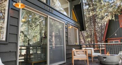 Casa Moonridge • Updated A-Frame•Spa