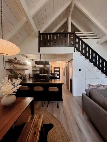 Casa Moonridge • Updated A-Frame•Spa