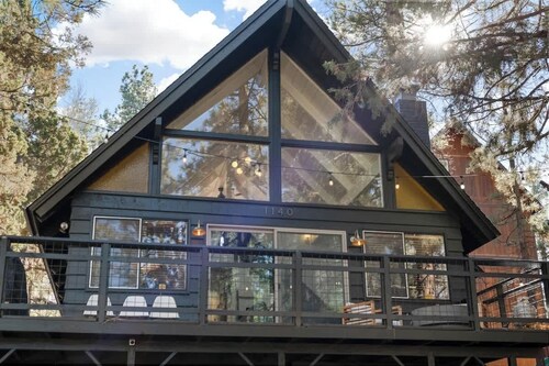 Casa Moonridge • Updated A-Frame•Spa