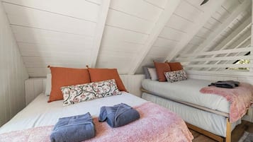 10 室のベッドルーム、アイロン / アイロン台、旅行用ベビーベッド、WiFi