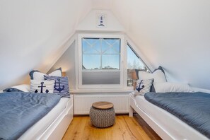 3 bedrooms, iron/ironing board, travel crib, free WiFi - Favorite place Zingst (Zingst)
