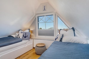 3 chambres, fer et planche à repasser, lit parapluie, Wi-Fi gratuit