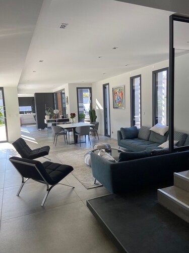 Villa contemporaine Tassin 10 mn Centre de Lyon