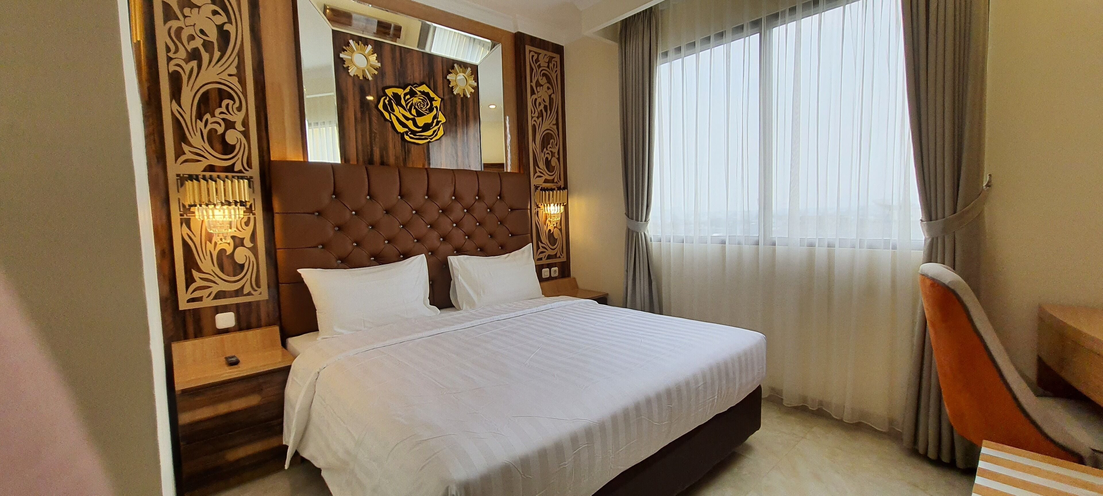 Deluxe Room | Desk, free WiFi, bed sheets