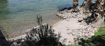 Your Riverfront Relaxing Vacation Home
