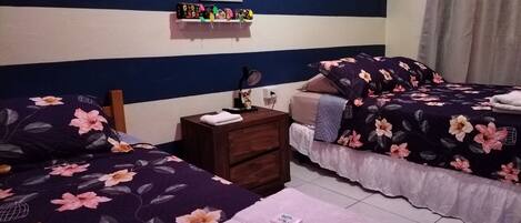 1 soveværelse, skrivebord, strygejern/strygebræt, gratis Wi-Fi