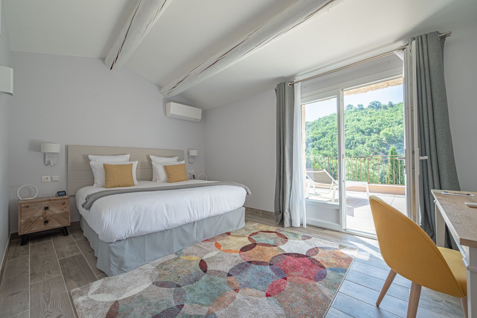 Premium bedding, down comforters, pillowtop beds, minibar