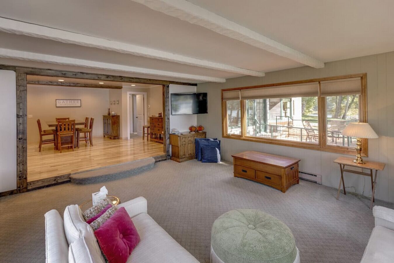 Smart TV, fireplace, ping pong, printers