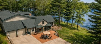 6000 Sq Feet w/Year Around Indoor Pool-King Beds