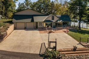 Exterior - 6000 Sq Feet w/Year Around Indoor Pool-King Beds (Crosslake)