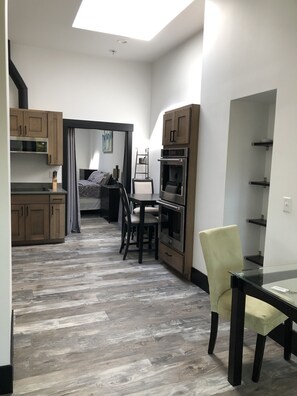 1 habitación, wifi gratis y ropa de cama