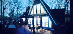 Outdoor dining - Blue Cove Cabin: Lakefront; Private Dock; 2 Boat Slips; Plenty of Parking!   (Lake of the Ozarks)