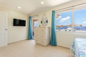 6 chambres, coffres-forts dans les chambres, fer et planche Ă repasser