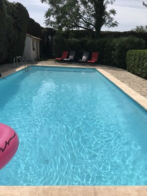 Outdoor pool - Maison de Famille Sous les Pins Avec Piscine (Canet)