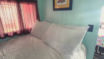 2 bedrooms, free WiFi, bed sheets