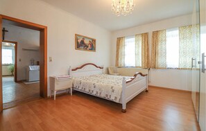 3 bedrooms