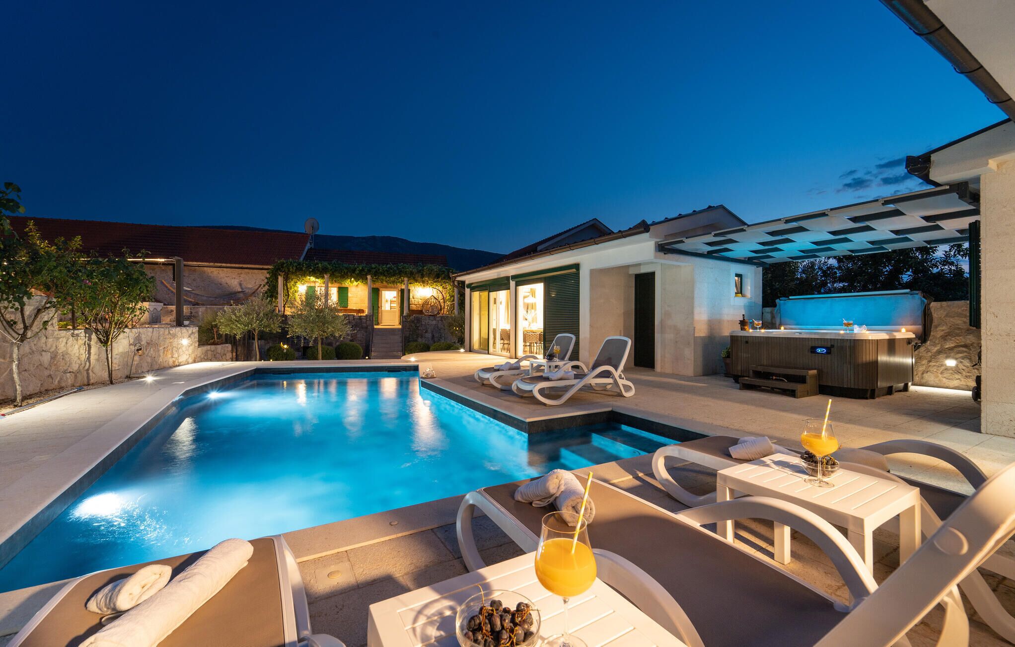 Et oppvarmet basseng