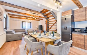 Interior - Lovely home in Stubicke Toplice with sauna (Stubicke Toplice)