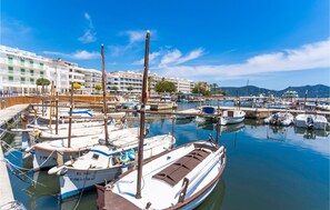 Marina - Beach front home in Cala Bona (Cala Bona)