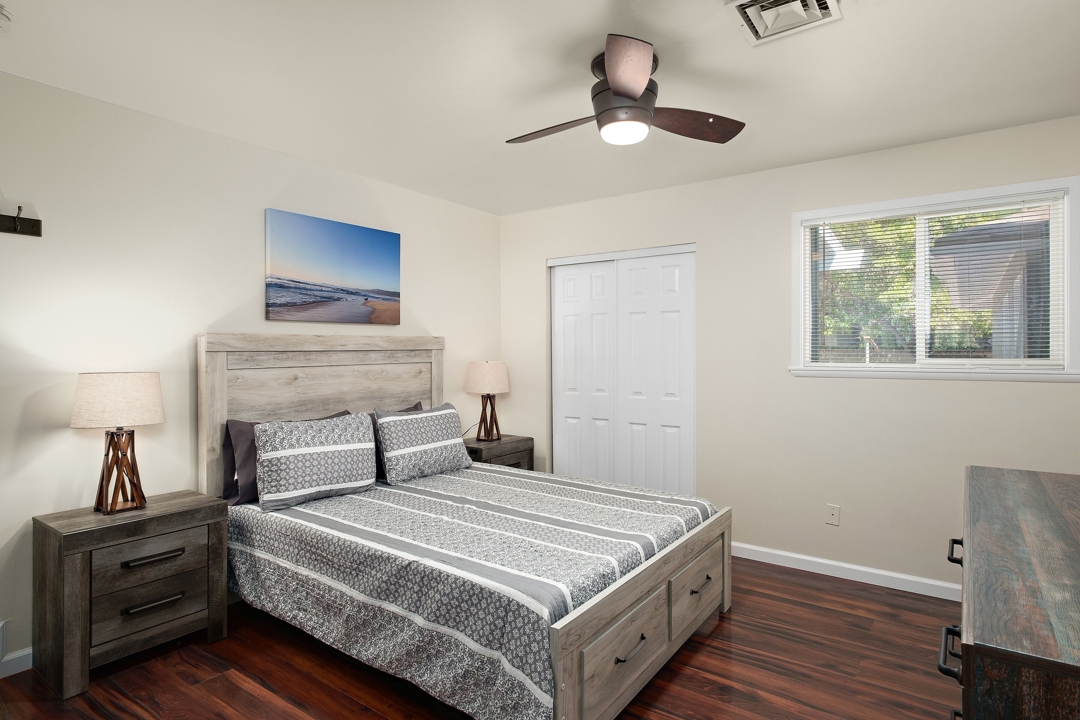 4 chambres, fer et planche à repasser, Wi-Fi gratuit, draps fournis