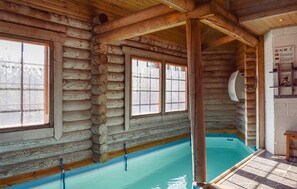 Indoor pool - Gorgeous home in Vegårshei with WiFi (Vegårshei)