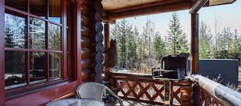 Gorgeous home in Vegårshei with WiFi
