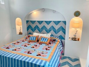 4 bedrooms, iron/ironing board, bed sheets