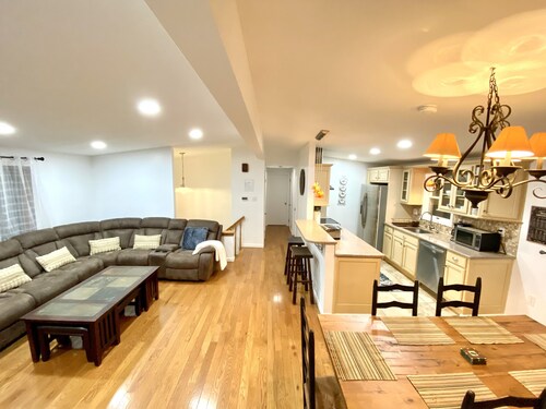 Creek house with expansive mountain views