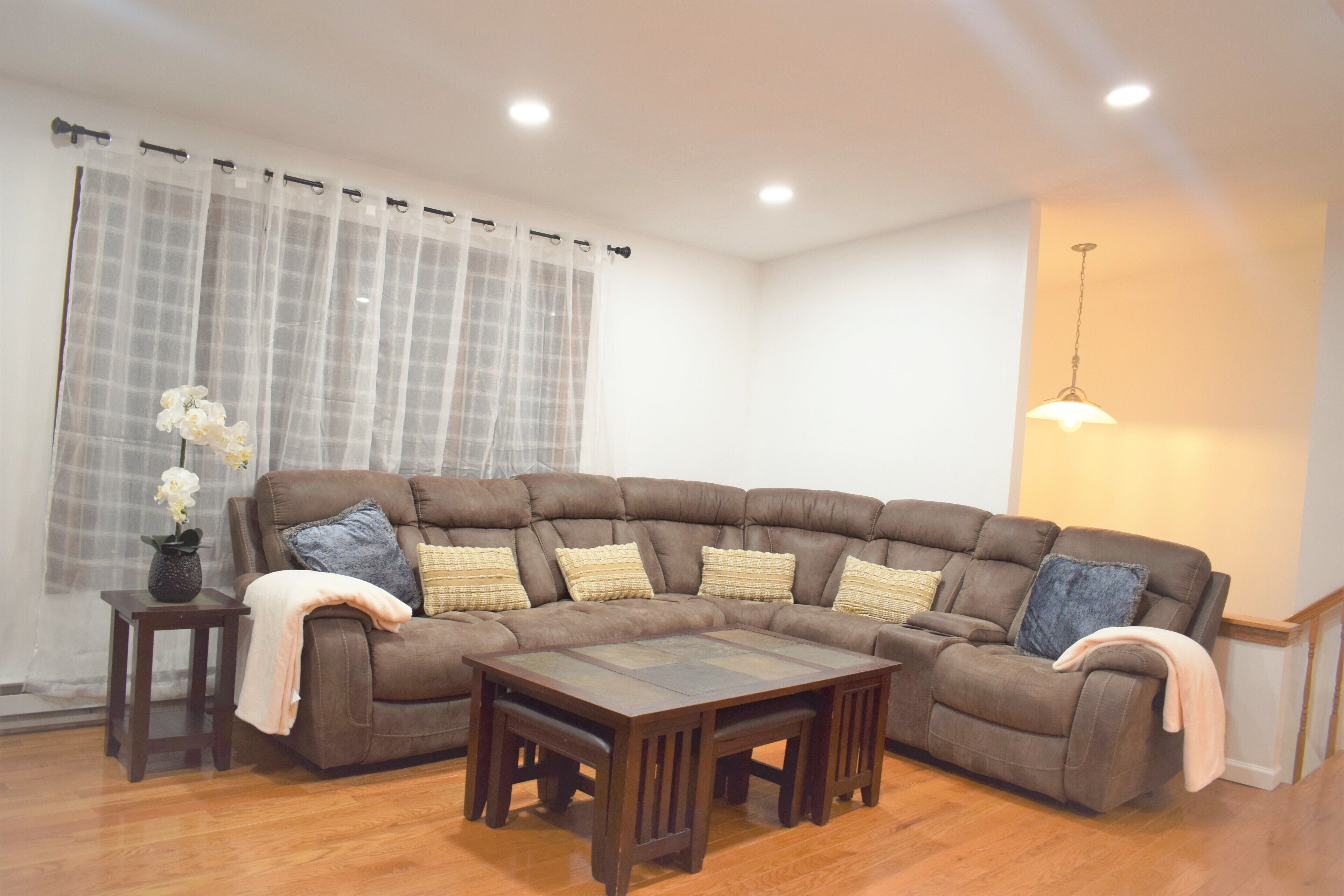 Creek house with expansive mountain views