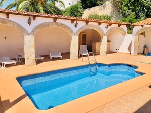 Piscine extérieure