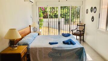 5 chambres, Wi-Fi, draps fournis