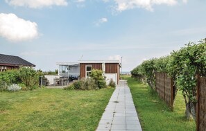 Terrace/patio - Lovely home in Juelsminde (Juelsminde)