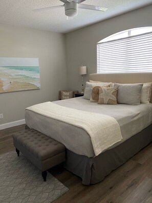 5 bedrooms, desk, iron/ironing board, free WiFi
