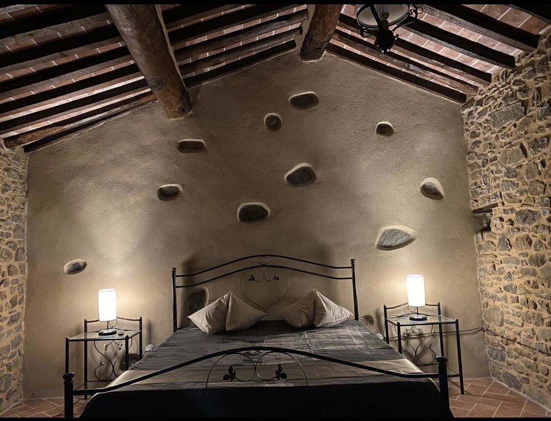 7 chambres, coffres-forts dans les chambres, bureau