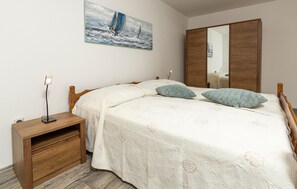 2 bedrooms, free WiFi, bed sheets - Nice apartment in Pula with WiFi (Pula)