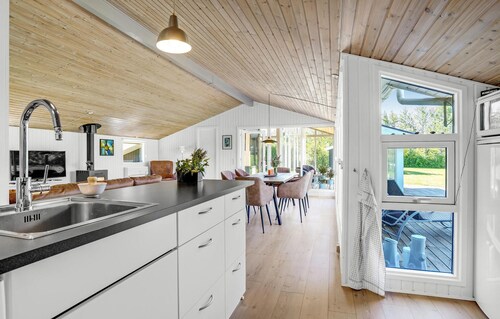 Awesome home in Jerup with WiFi