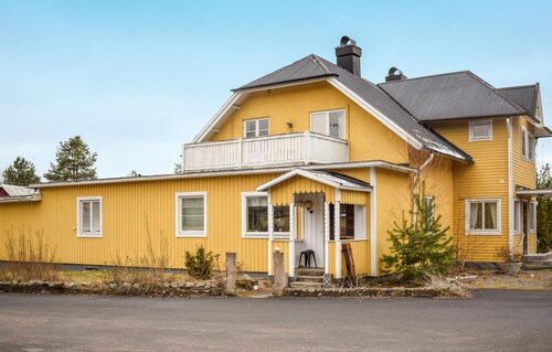 Gorgeous apartment in Målilla with WiFi