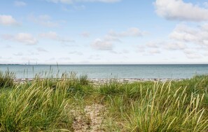 Beach nearby, fishing - Awesome home in Slagelse with WiFi (Slagelse)