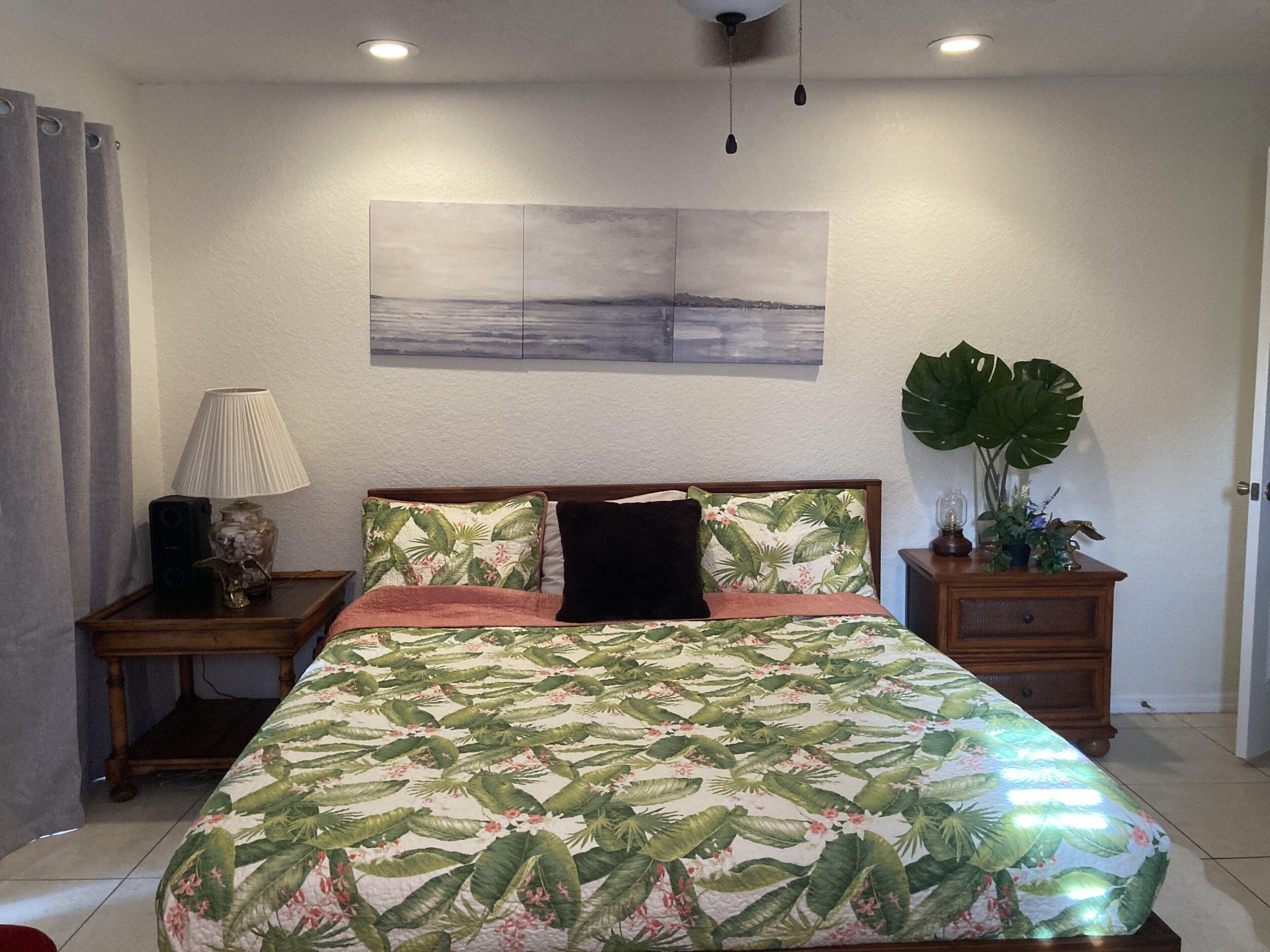 Charming Sunny House 5 min by Siesta Key Beach 5 min Downtown Sarasota