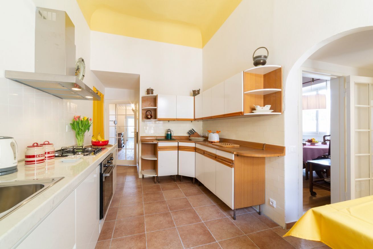 Kühlschrank, Ofen, Herdplatte, Geschirrspüler