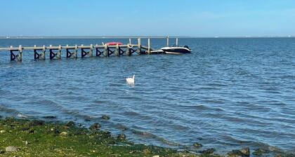 Spacious Hampton Bays Home-near Shinnecock Hills- Perfect for 2026 US Golf Open!