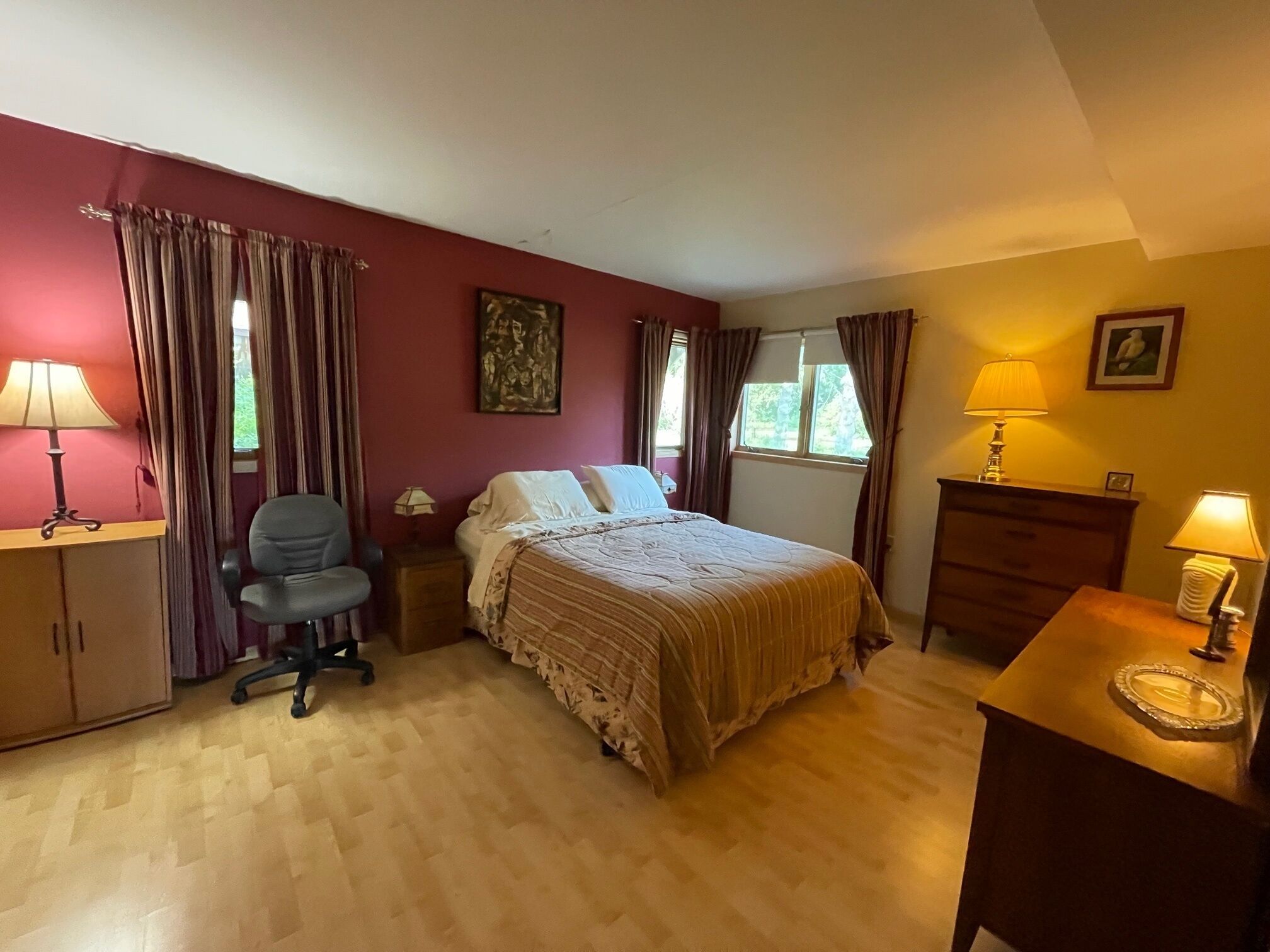 Lakefront Home with Private Dock, short walk from Dairy Queen