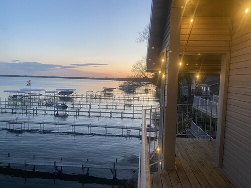 Waterfront Condo- Best View!