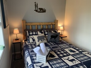 5 bedrooms, iron/ironing board, free WiFi, bed sheets