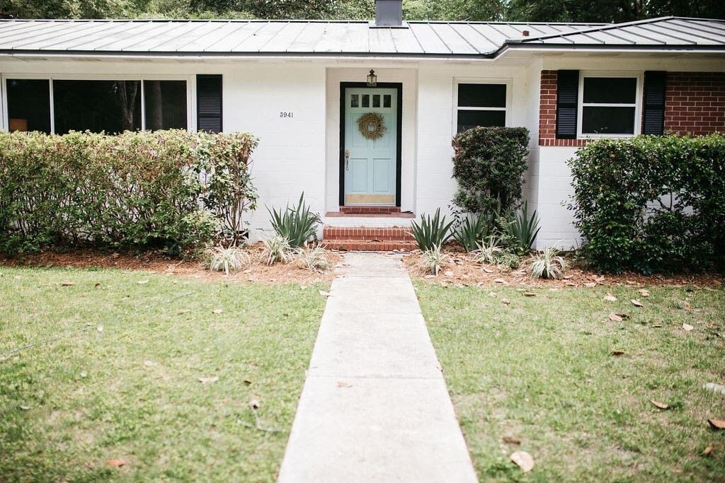 Heart of Gainesville 🧡💙 Pet-Friendly 🦮 Backyard